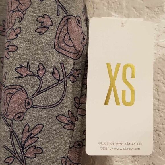 Disney Kermit and Miss Piggy LuLaRoe XS Irma Top - Picture 3 of 6